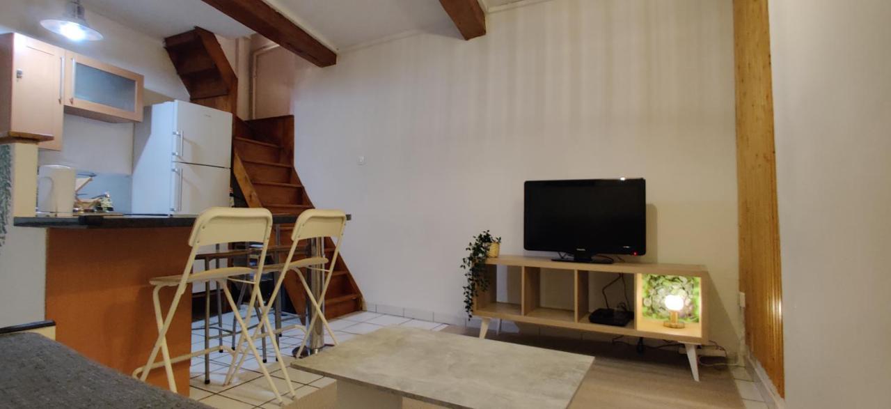 Entre Aix Et Marseille - Petite Maison A Auriol Bagian luar foto